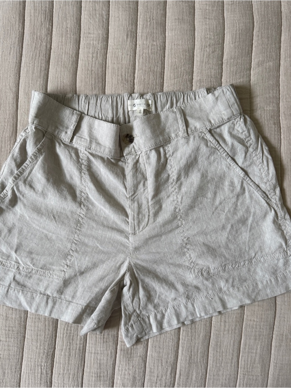Lou and Grey Linen-Blend Bermuda Shorts with Elastic Back Waistband